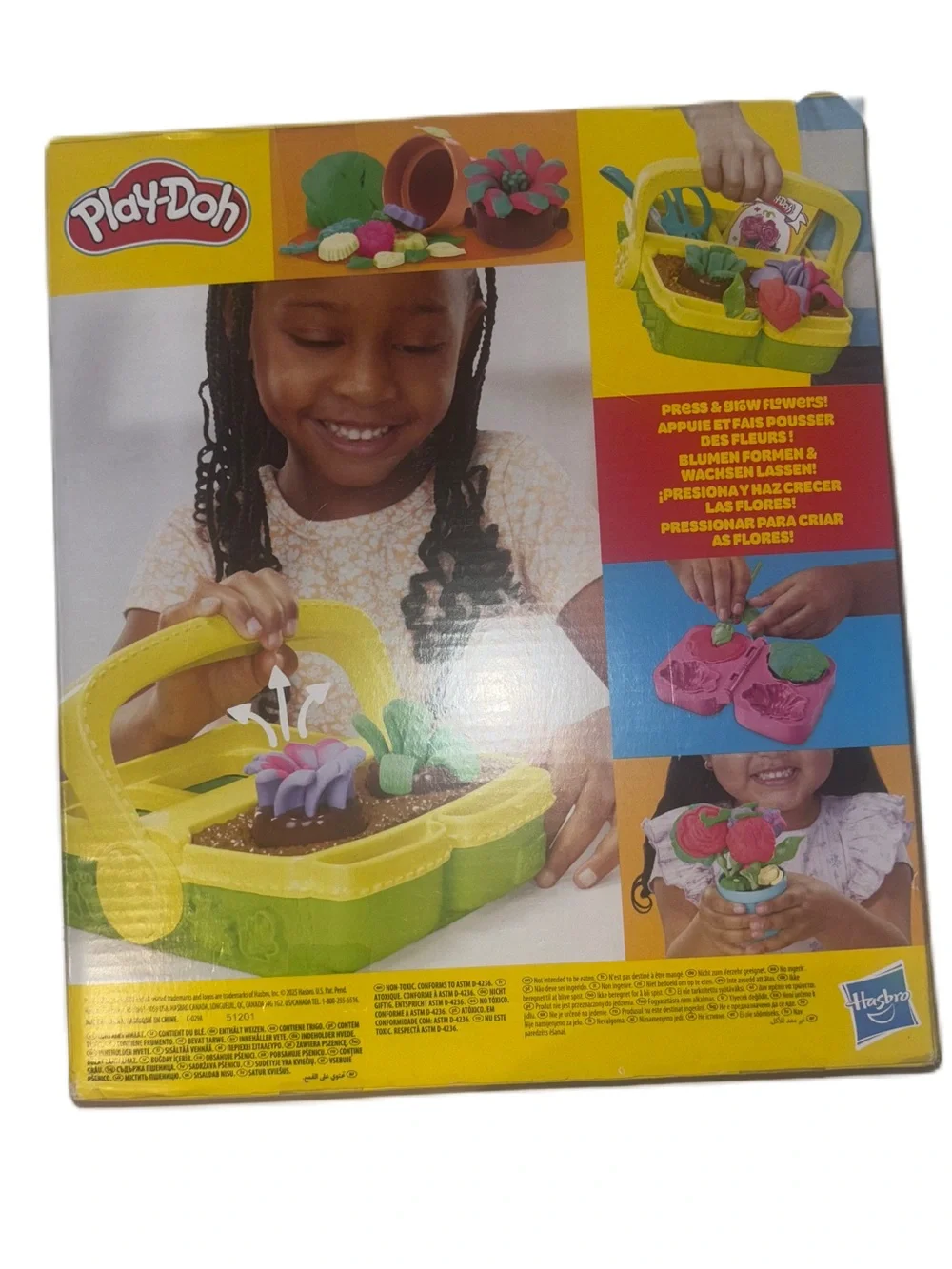 Play-Doh Blooming Flowers Set - Pink, Purple, Green